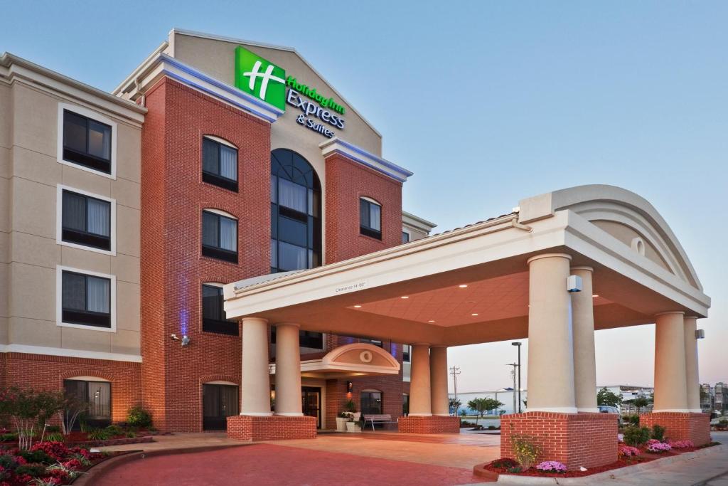 Holiday Inn Express Hotel & Suites Oklahoma City-West Yukon an IHG Hotel Main image 1